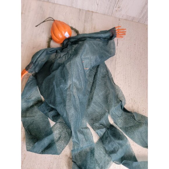 Vintage mini hanging pumpkin girl hanging Halloween decor - Picture 8 of 8